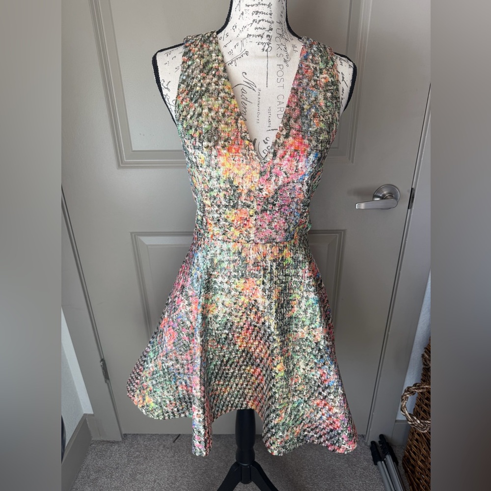 Alice + Olivia Varita Fit & Flare Metallic Dress - Picture 3 of 16